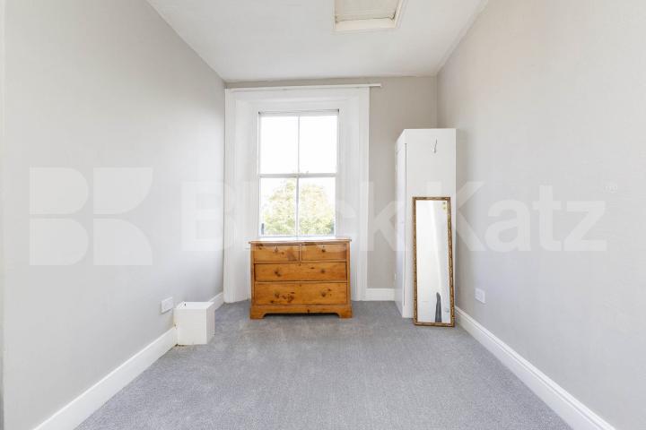 Two double bedrooms spacious lounge located within minutes from Ladbroke Grove Ladbroke Grove, Ladbroke Grove 